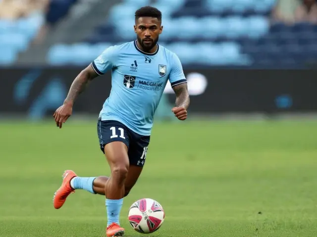 Sydney FC rescinde contrato de Douglas Costa por problemas no Brasil
